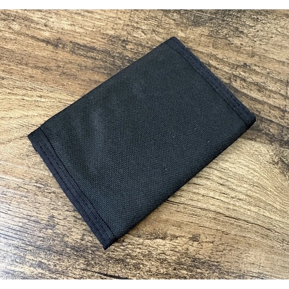 BNSF Railway Tri-fold Men's Wallet Billfold Burlington  Northern Santa Railroad